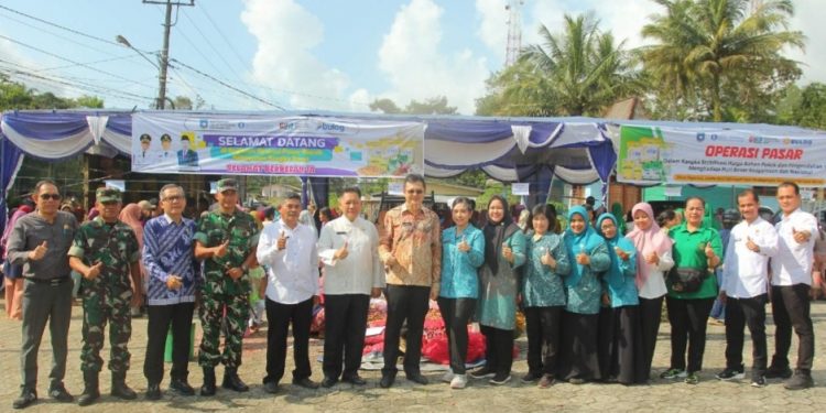 Ringankan Beban Masyarakat, Pemkab Gelar Operasi Pasar Murah