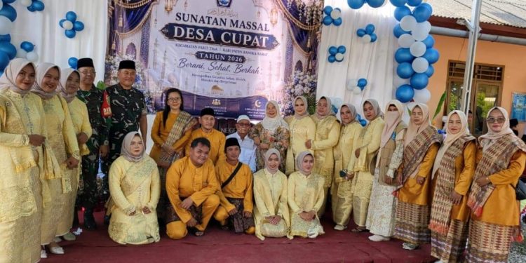 Desa Cupat Gelar Sunat Massal, 51 Anak Terima Layanan Kesehatan Gratis