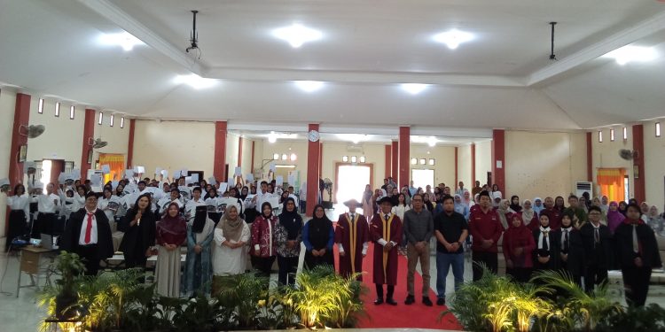 Cetak SDM Unggul, 51 Siswa LKP Bina Excel Mandiri Raih Sertifikat Cambridge