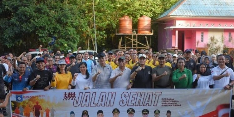 Sinergitas Forkopimda Bangka Barat Gelar Jalan Sehat di Tahura Bukit Menumbing